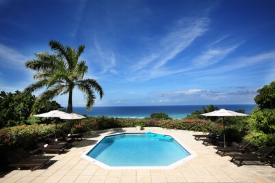 OCEAN VIEW,PRIVATE POOL,Montego Bay, Jamaica, Housekeeper daily. 5 Acres