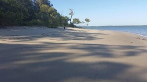 Liegestühle, Strandtücher