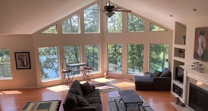 Spectacular Innsbrook House on Alpine Lake