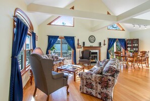 Smart TV, fireplace, DVD player, video library