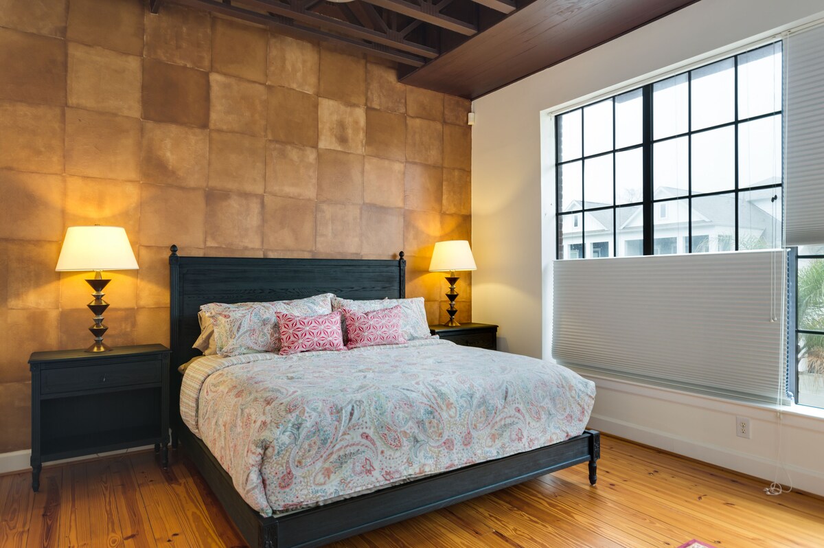 Photo 7 of Montrose NY Style Brick Home with a chef kitchen!