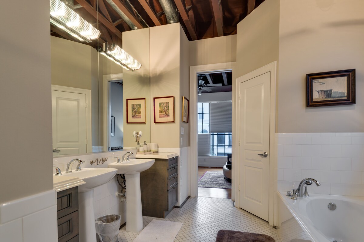 Photo 13 of Montrose NY Style Brick Home with a chef kitchen!