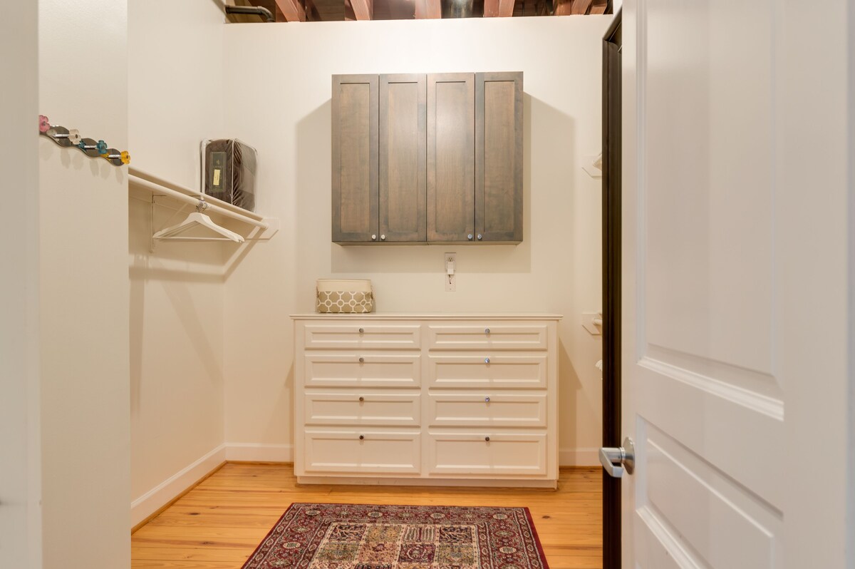 Photo 12 of Montrose NY Style Brick Home with a chef kitchen!