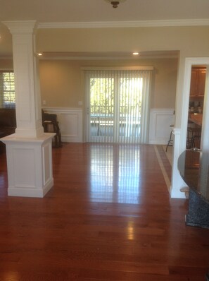 Interior - Beautiful Colonial Mint Condition Summer House Walking Distance to Beach (Jamesport)