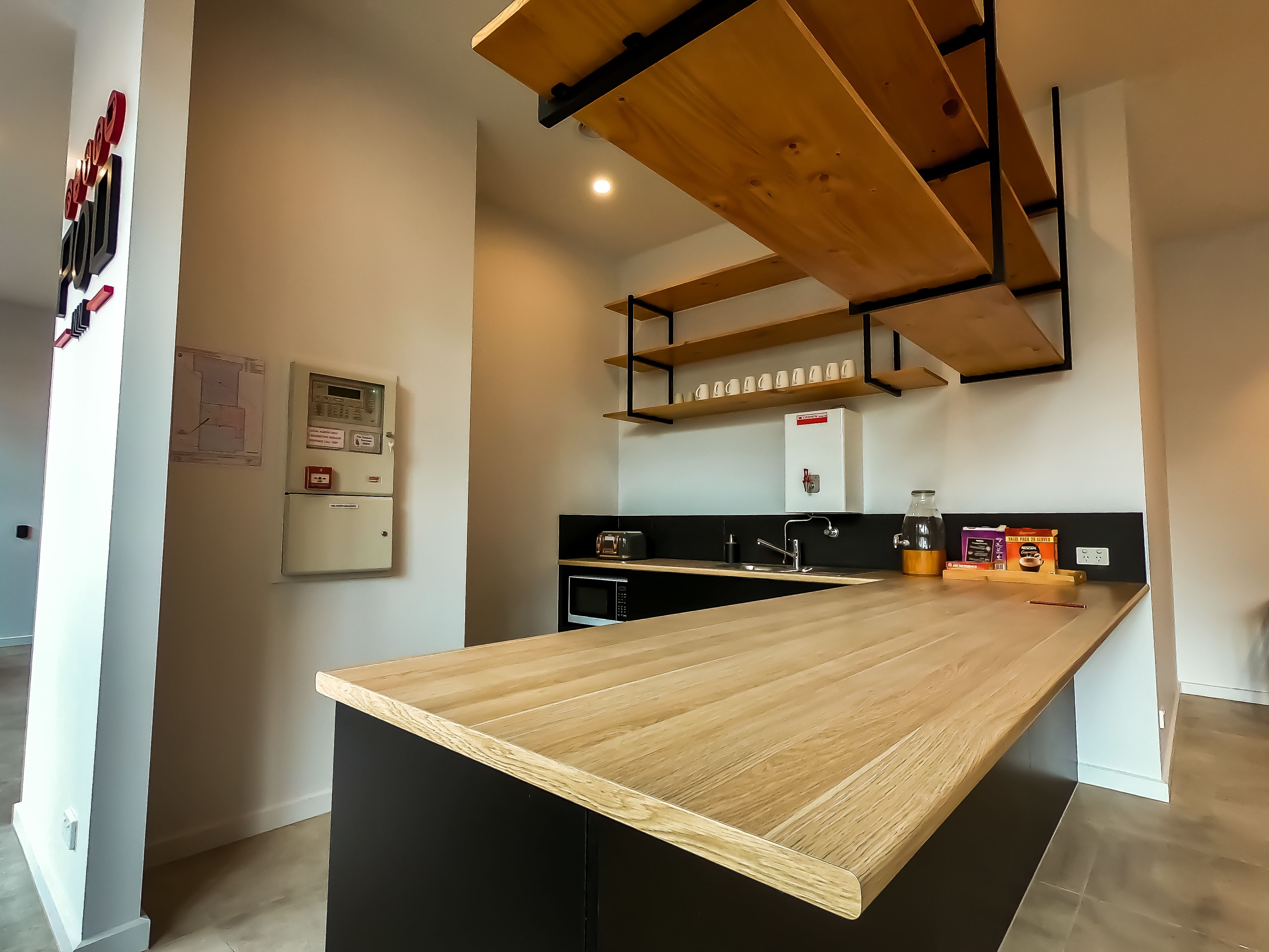 冷蔵庫、電子レンジ