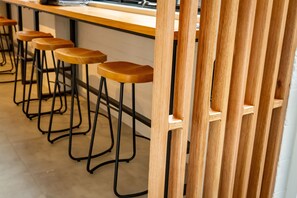 Lobby sitting area - Pod Inn (Launceston)
