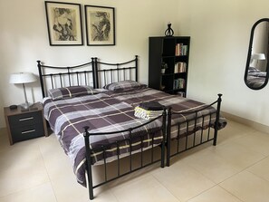 4 soverom, strykejern/-brett, reiseseng for barn og wi-fi (inkludert)