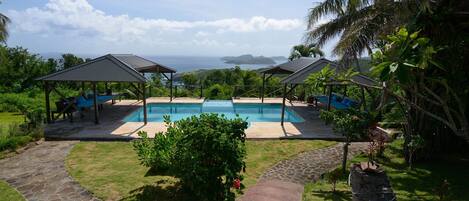 Alberca al aire libre