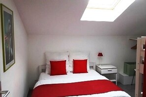 2 chambres, fer et planche à repasser, lit parapluie, Wi-Fi gratuit