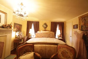 Suite, 1 Queen Bed (Fleur)