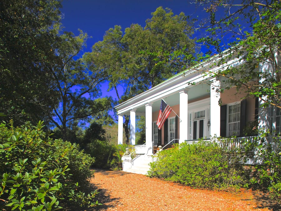 Entrada de la propiedad