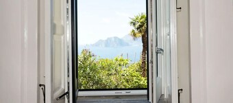 AntonelloApartments - The White Butterfly