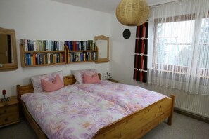 2 quartos, ferros/tábuas de passar roupa, berço de viagem, Wi-Fi