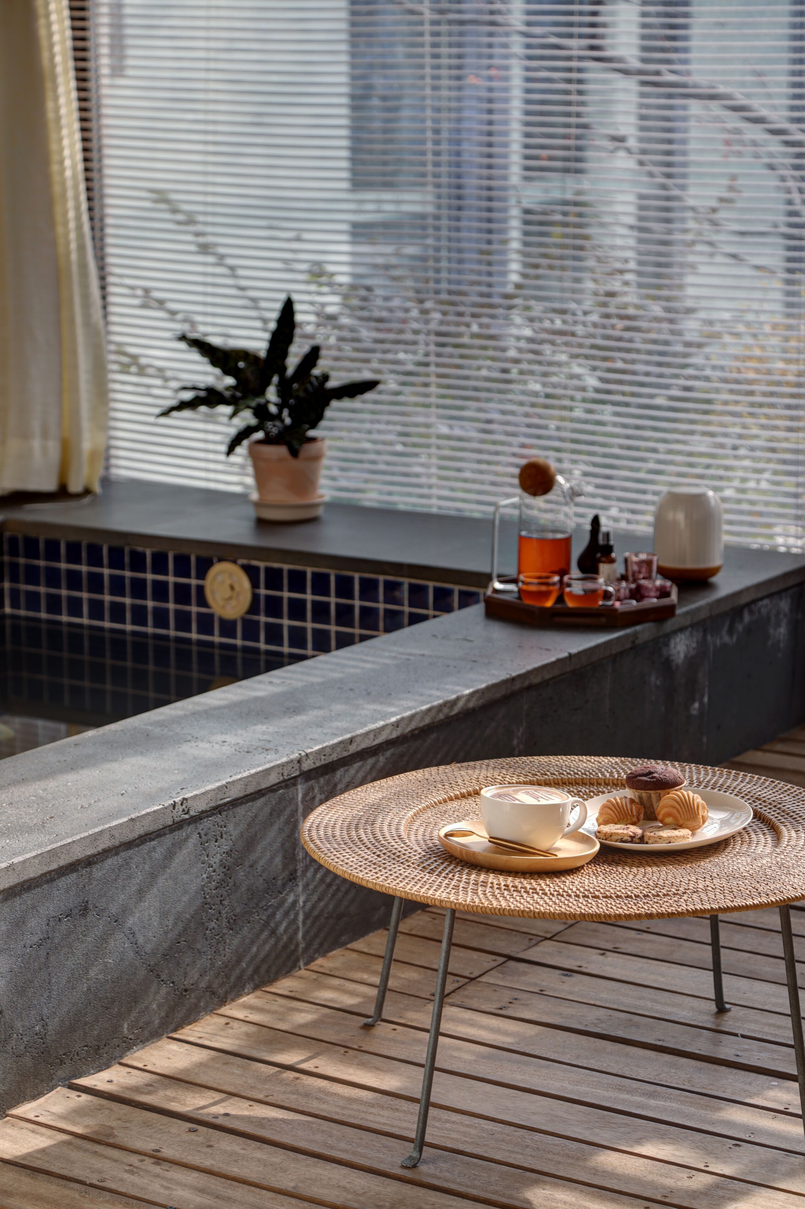 Elite Double Room, 1 King Bed with Sofa bed, Private Bathroom, Garden View | Terrace/patio