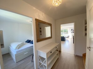 4 bedrooms, iron/ironing board, free WiFi