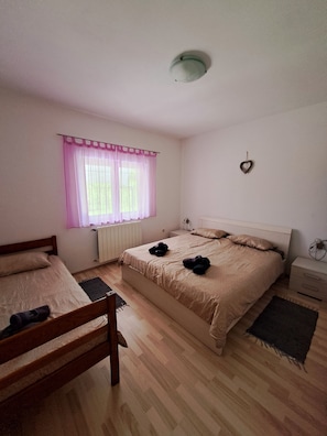 3 bedrooms, WiFi, bed sheets - Family friendly Holiday House Villa Melian (Barban)