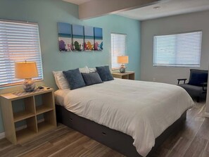 5 dormitoris, escriptori i planxa i posts de planxar 