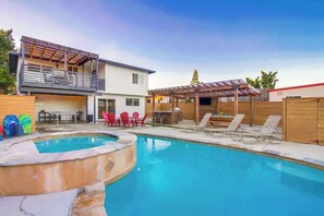 Pool - Oceanside Beach House: Pool, Hot Tub, & BBQ Fun! (Oceanside)