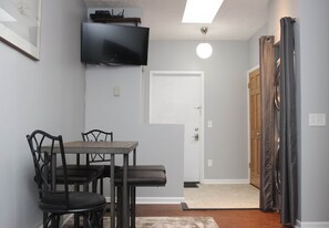 تناول الطعام