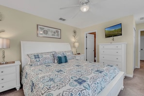 6 bedrooms, iron/ironing board, free WiFi, bed sheets