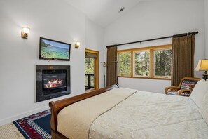 4 slaapkamers, een bureau, een strijkplank/strijkijzer, gratis wifi