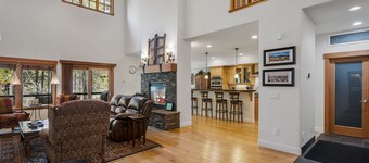 Family-Friendly Mountain Estate | 2 King Suites, Office, Near Lake, Beach & Town