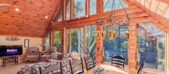 5 Star Lodge wraparound balkong, jacuzzi, utsikt över Gore, nära Lake George 