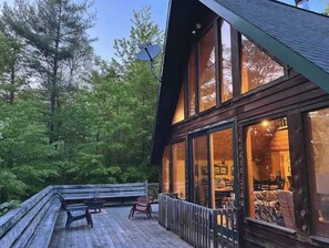 تناول الطعام بالخارج