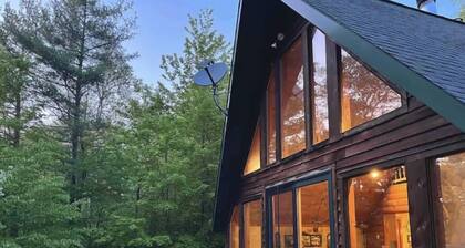 5 tähden Lodge ympäröivä parveke, poreallas, näkymä Gore-järvelle, lähellä George-järveä