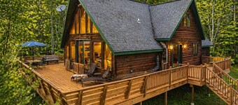 Gather in 5BR Lodge with Epic View, AC, Near Lakes