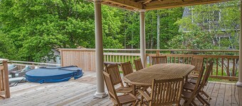 Great Escape to Convene with Friends & Family w/ Hot Tub & Many Decks