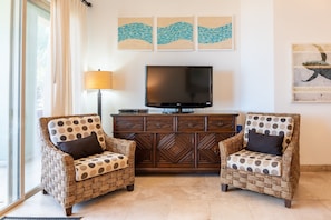 TV, DVD player