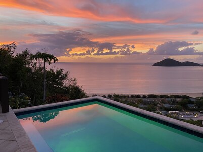 Prettyview Villa above Wyndham Lambert Beach Resort