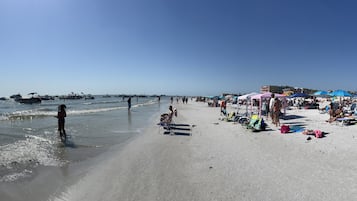 Sun loungers, beach towels