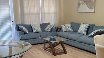 Smart TV, DVD player, books, printers