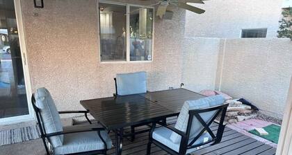 Resort-Stil 12 Minuten vom Strip entfernt