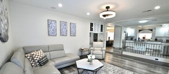 Resort style home w/ HEATED pool and spa