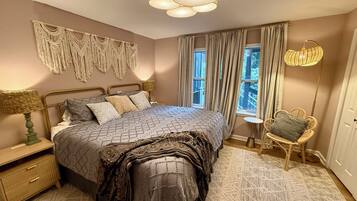 6 quartos, ferros/tábuas de passar roupa, Wi-Fi de cortesia