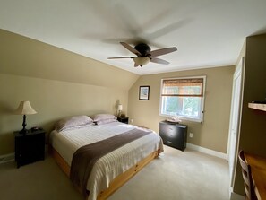 4 عدّة غرف نوم ومكواة/لوح كي وواي فاي وملاءات أسرّة