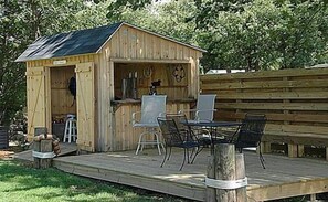 تناول الطعام بالخارج