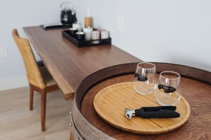 Suíte, 1 cama King, para não fumantes | Roupas de cama de algodão egípcio, roupas de cama premium