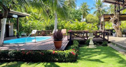 Air conditioner in all the bedrooms, swimming pool, experience the pura vida!