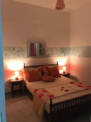 Appartement Deluxe, 3 chambres | Bureau, Wi-Fi gratuit, draps fournis