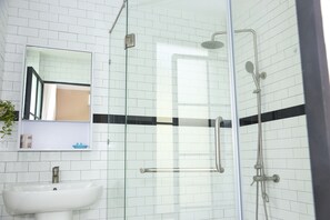 Bathroom - Min Apartment (Ho Chi Minh City)