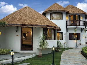 Deluxe Room | Premium bedding, in-room safe, individually decorated - Treat Resort Rajkot (Rajkot)