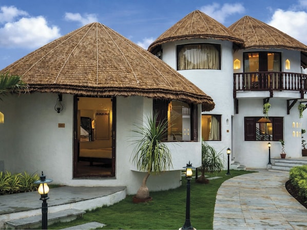 Unclassified image, 1 of 16, button - Treat Resort Rajkot (Rajkot)