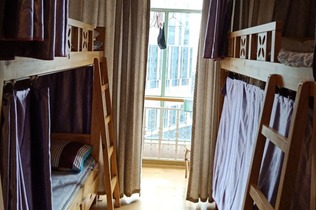  女生6人間床位(僅限中國大陸居民) | 遮光布/窗簾、免費無線上網