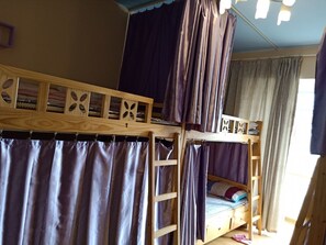 1 Bed in 6-Bed Dormitory,Female Only(Mainland Chinese Citizen Only)