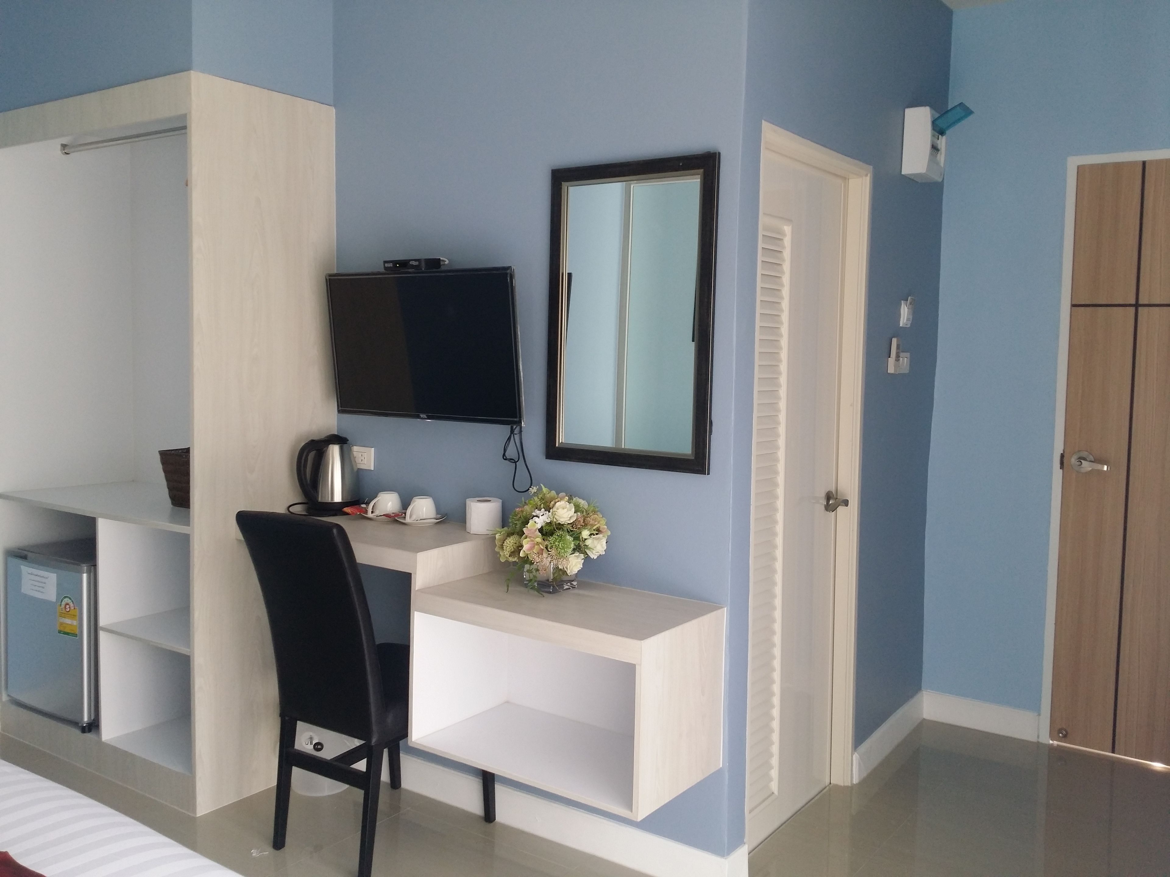 deluxe single room | free wifi