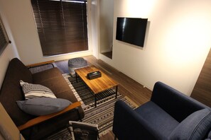 Living room - Neighbors Kaede (Osaka)